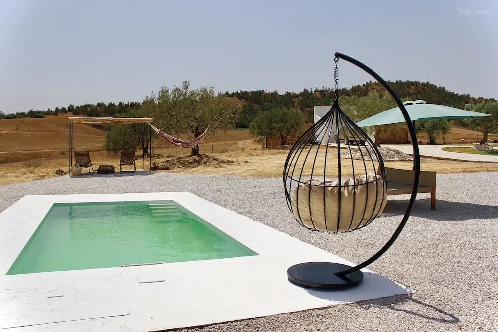 Villa avec piscine privée en location à Hammamet pour vos vacances sans vis-à-vis et avec vue sur les montagnes et la mer en pleine nature tunisienne